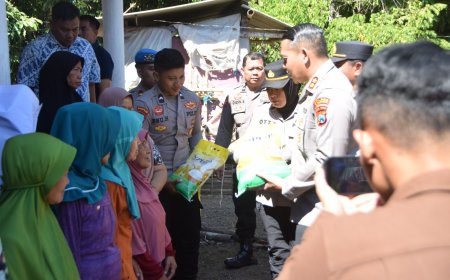 Polres Bondowoso Salurkan Bantuan Beras untuk Warga Curahpoh di Hari Bhayangkara - ke 80