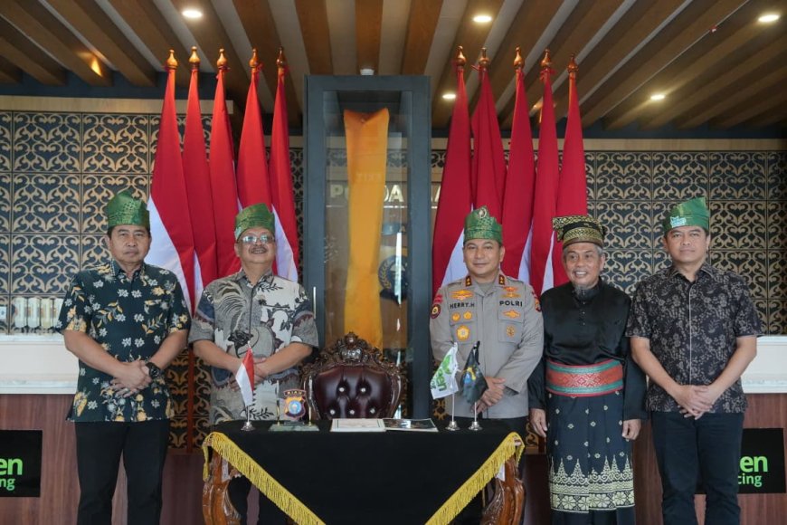 Kepolisian Berbasis Lingkungan Diperkuat melalui Pusat Studi di Riau