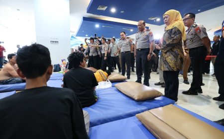 Kapolda Jatim Sampaikan Duka atas Kecelakaan Kapal Laut di Perairan Sumenep, Pencarian Korban Hilang Terus Dilakukan